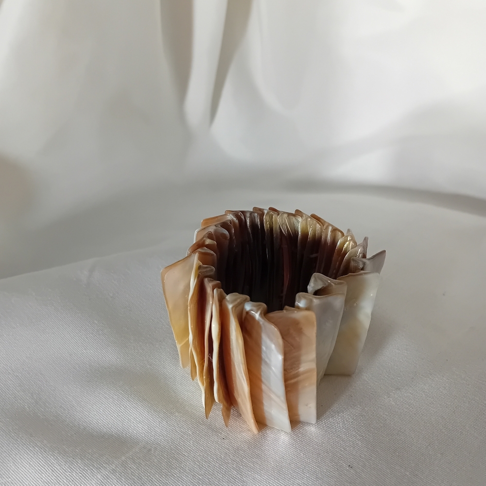 Abalone Shell Bracelet* - Picture 3 of 7